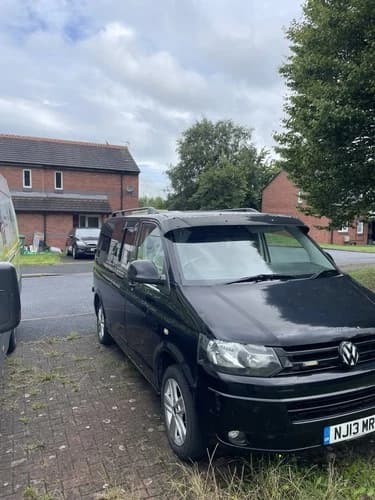 Transporter T5.1 SWB 2.0 Tdi In Black Ready to Be Your Day Camper Van — Volkswagen T5.1