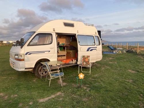 Toyota Hiace Camper Van 1994 - 2006 Motor Caravan 2770cc Diesel Automatic 12V — Toyota Hiace