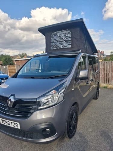 Renault Traffic Pop Top Camper — Renault Traffic