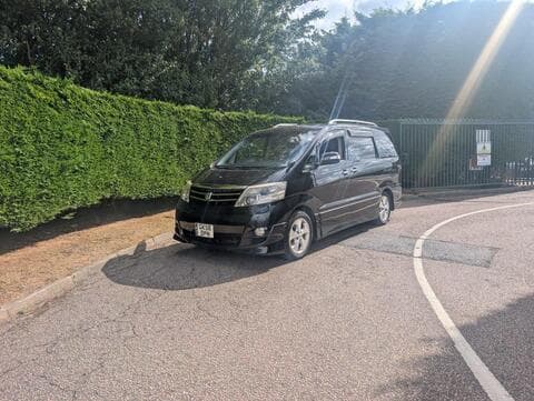 Toyota Alphard — Toyota Alphard