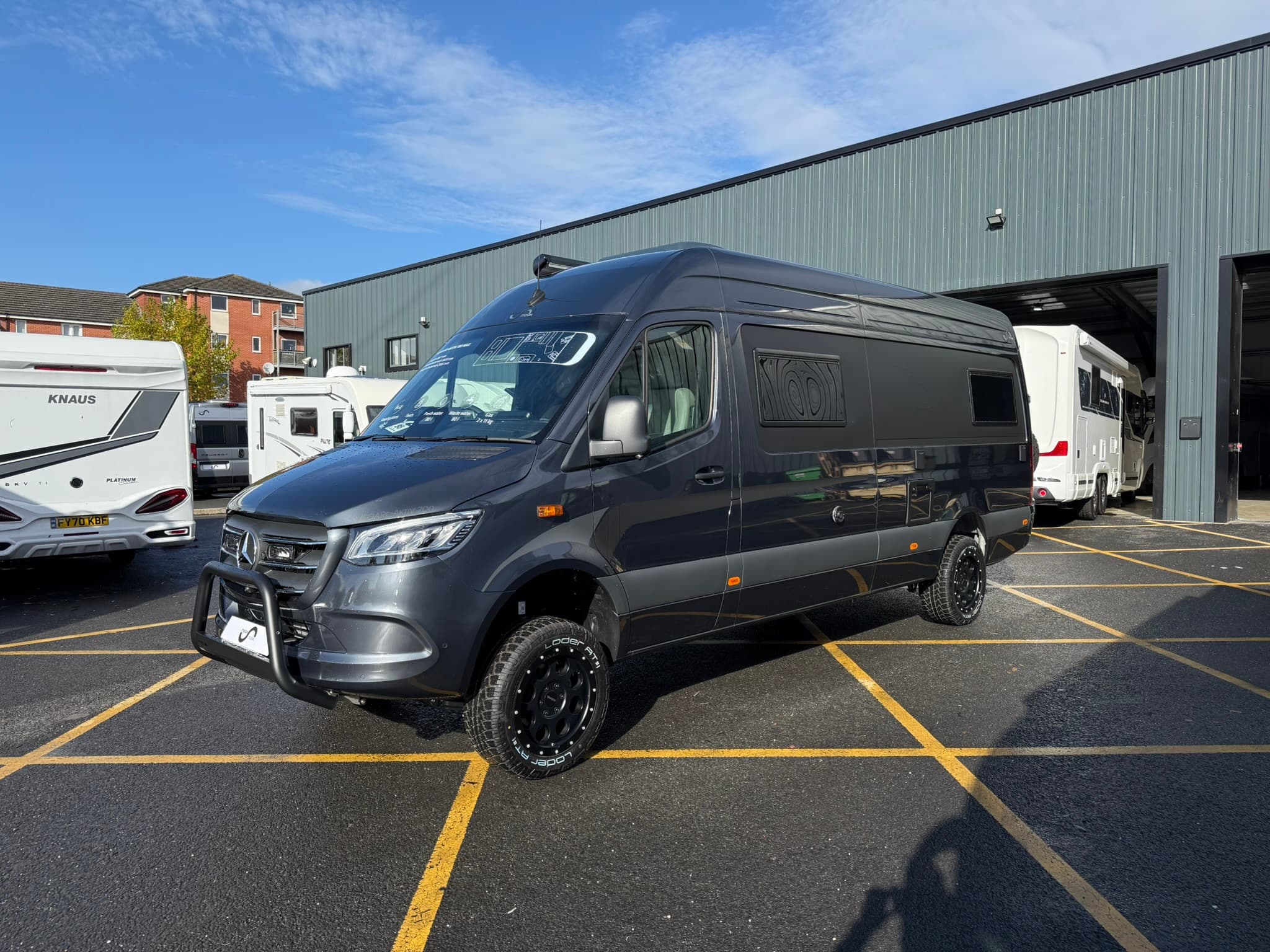 New Megamobil Re-Aktiv 700 MAX — Megamobil Re-Aktiv 700 MAX