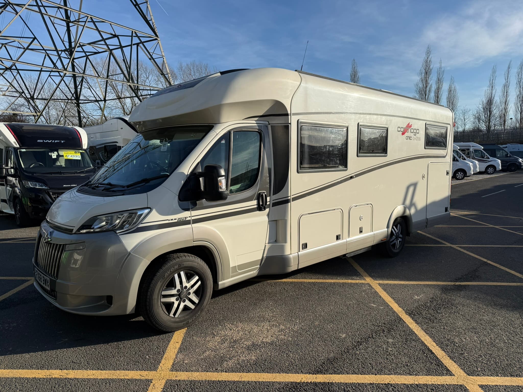 Used Carthago Chic C-Line 4.9 LE — Carthago Chic C-Line 4.9 LE