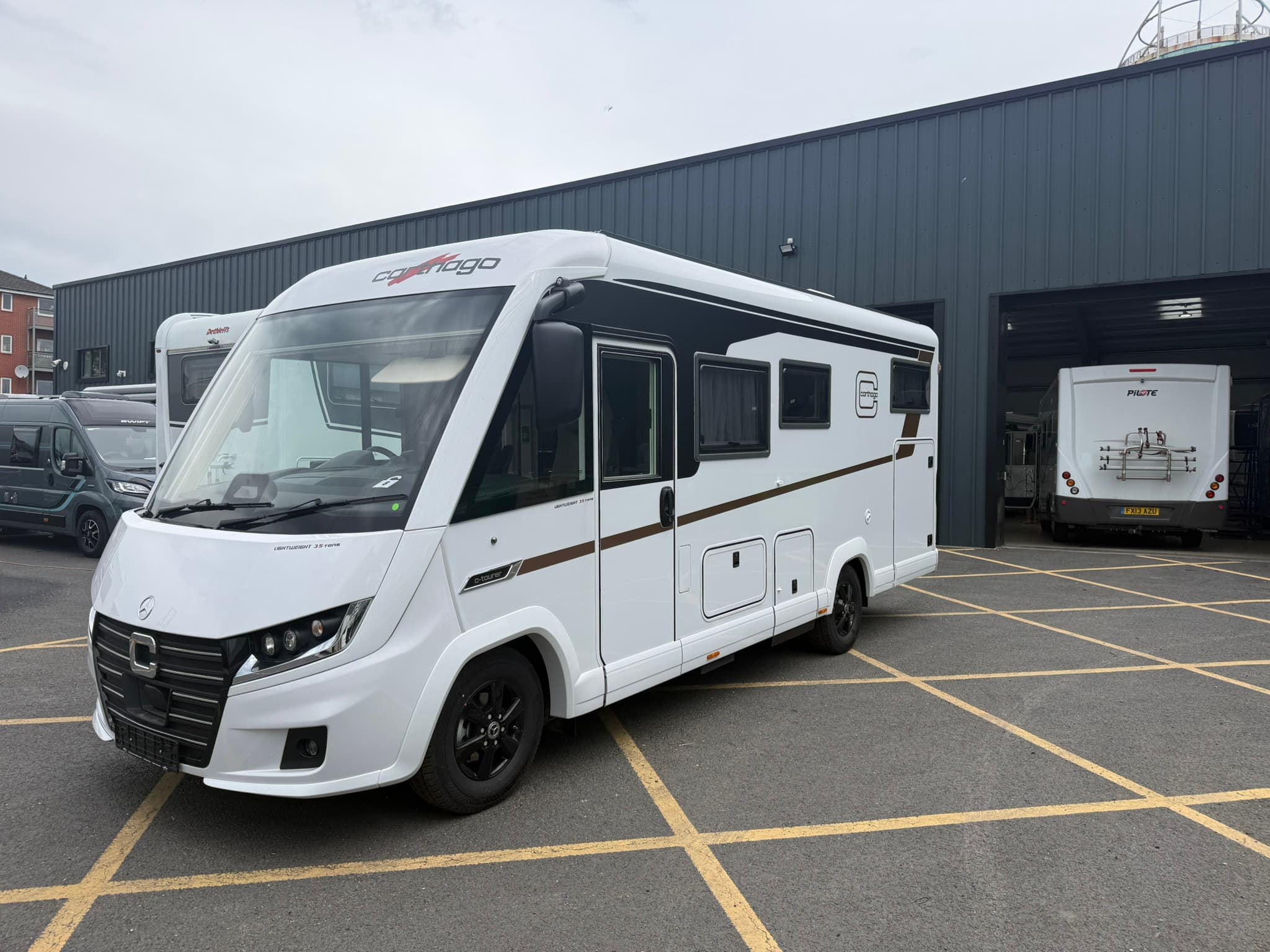 New Carthago C2-Tourer I 145 RB-LE MB Lightweight 3.5t — Carthago C2-Tourer I 145 RB-LE MB Lightweight 3.5t
