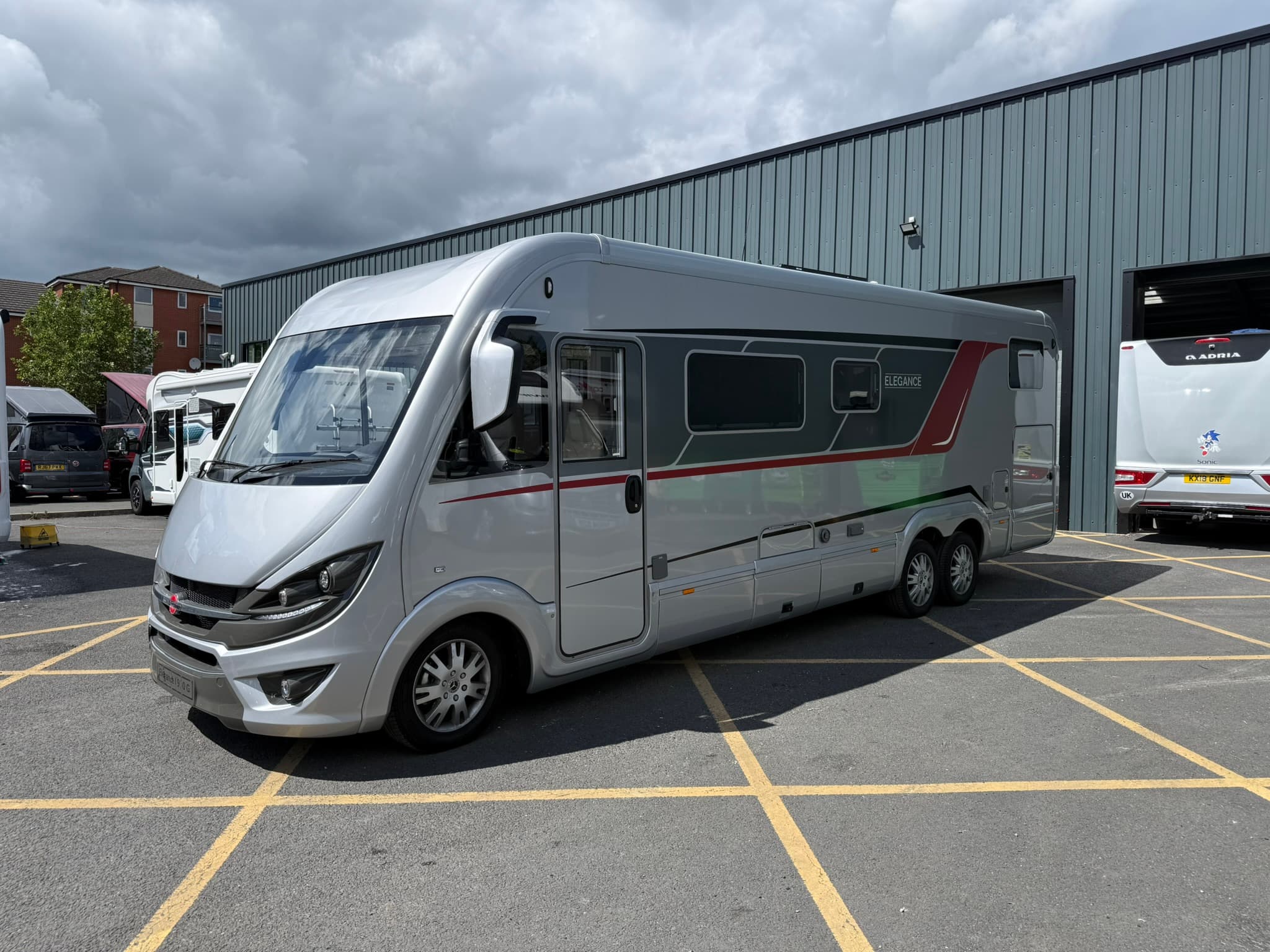 Used Burstner Elegance I 910 G — Burstner Elegance I 910 G