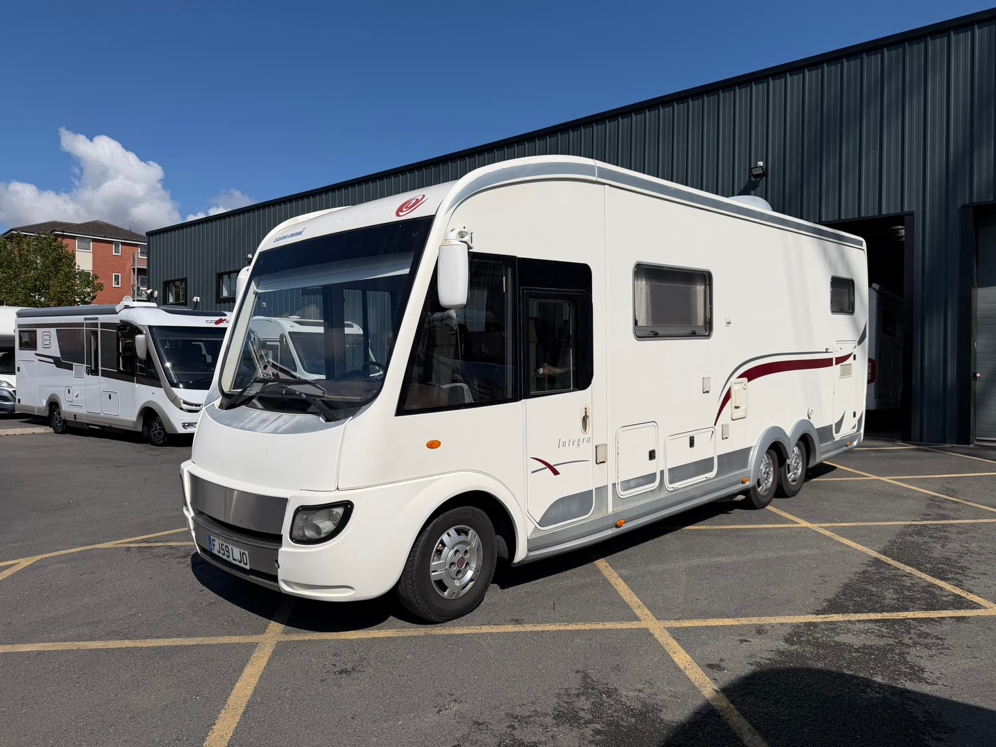 Used Eura Mobil Integra I 840 — Eura Mobil Integra I 840