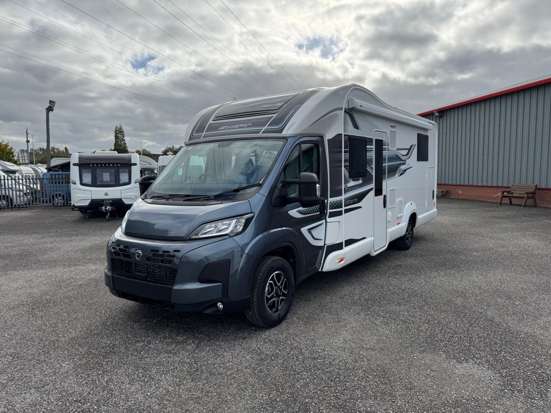 Swift Escape 694 — Swift Escape 694