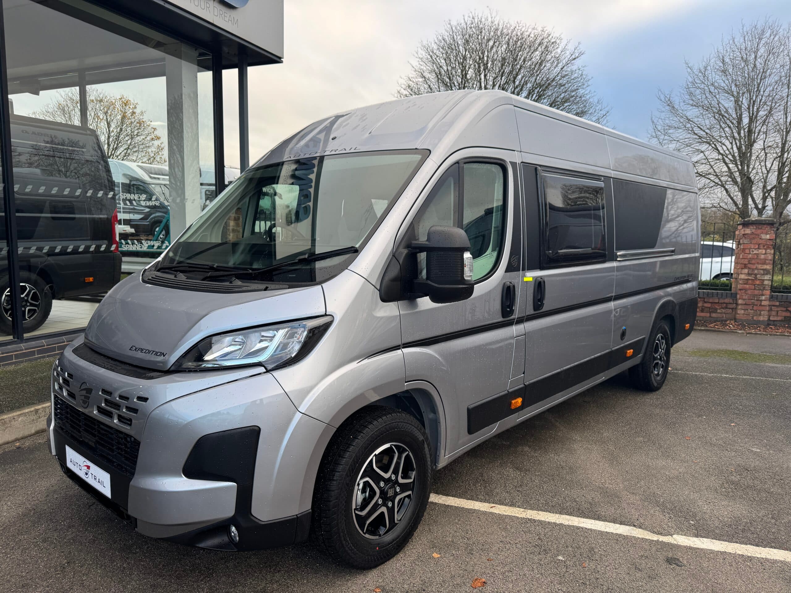 Auto-Trail Expedition 68 Xl Flex Fiat — Auto-Trail Expedition 68 Xl Flex Fiat