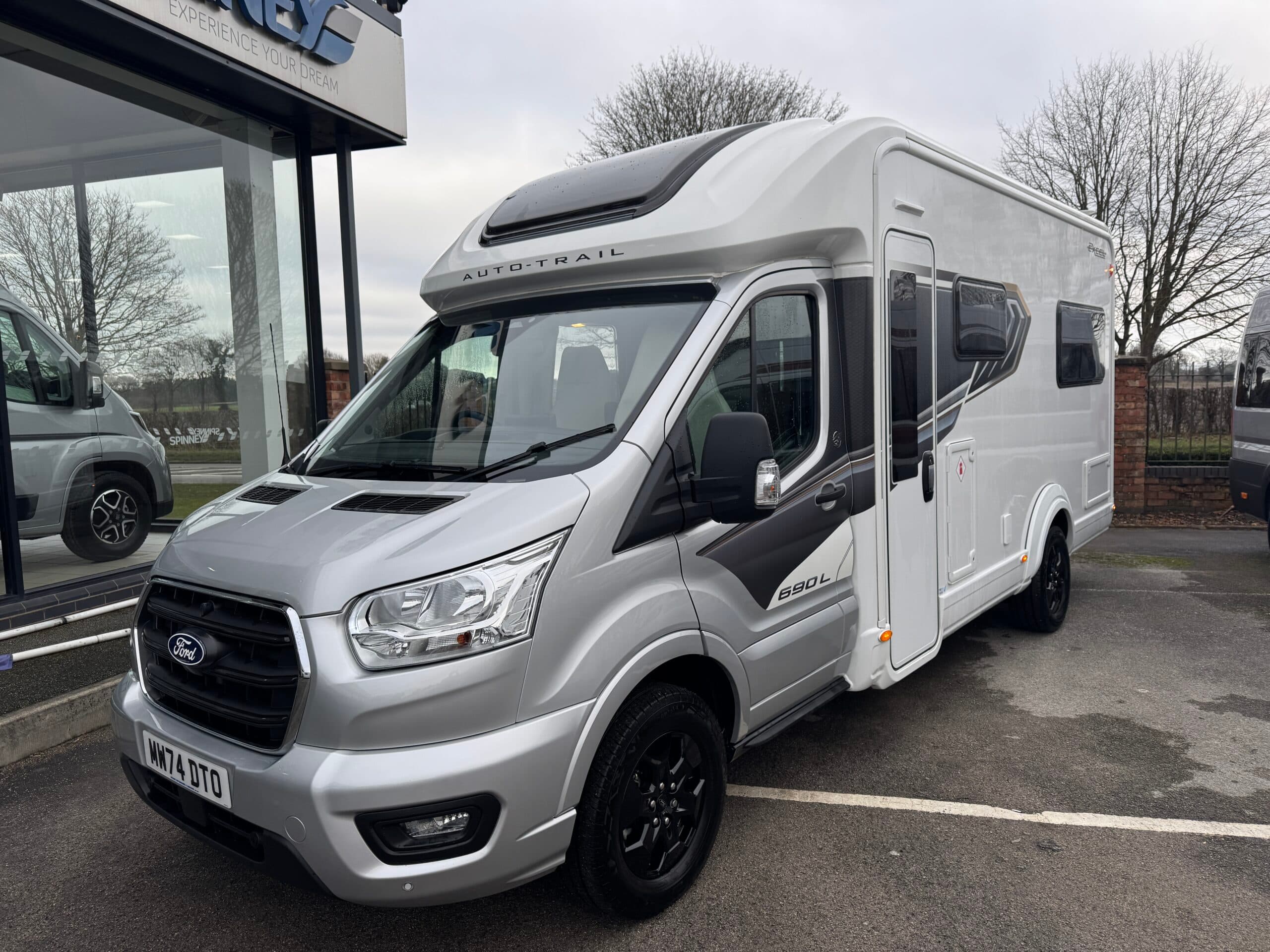 Auto-Trail Excel 690L — Auto-Trail Excel 690L