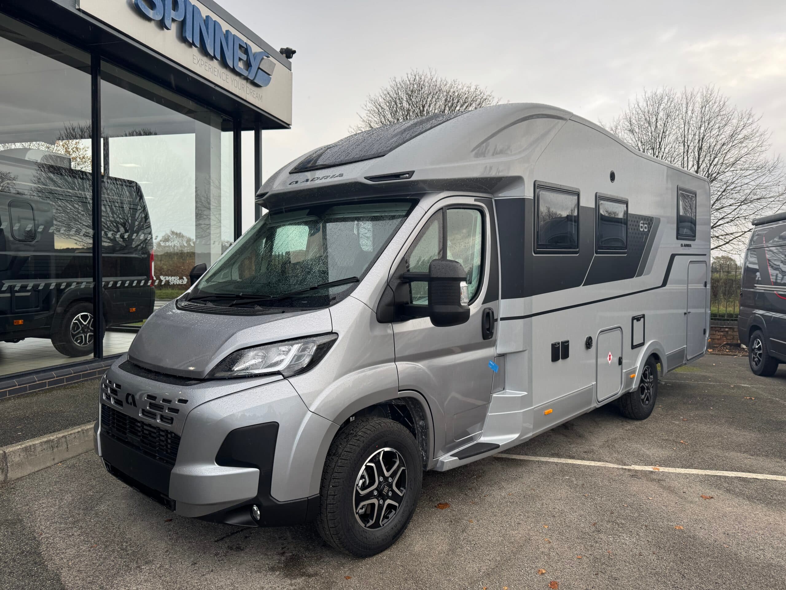 Adria Coral 60 Year 670 DL — Adria Coral 60 Year 670 DL