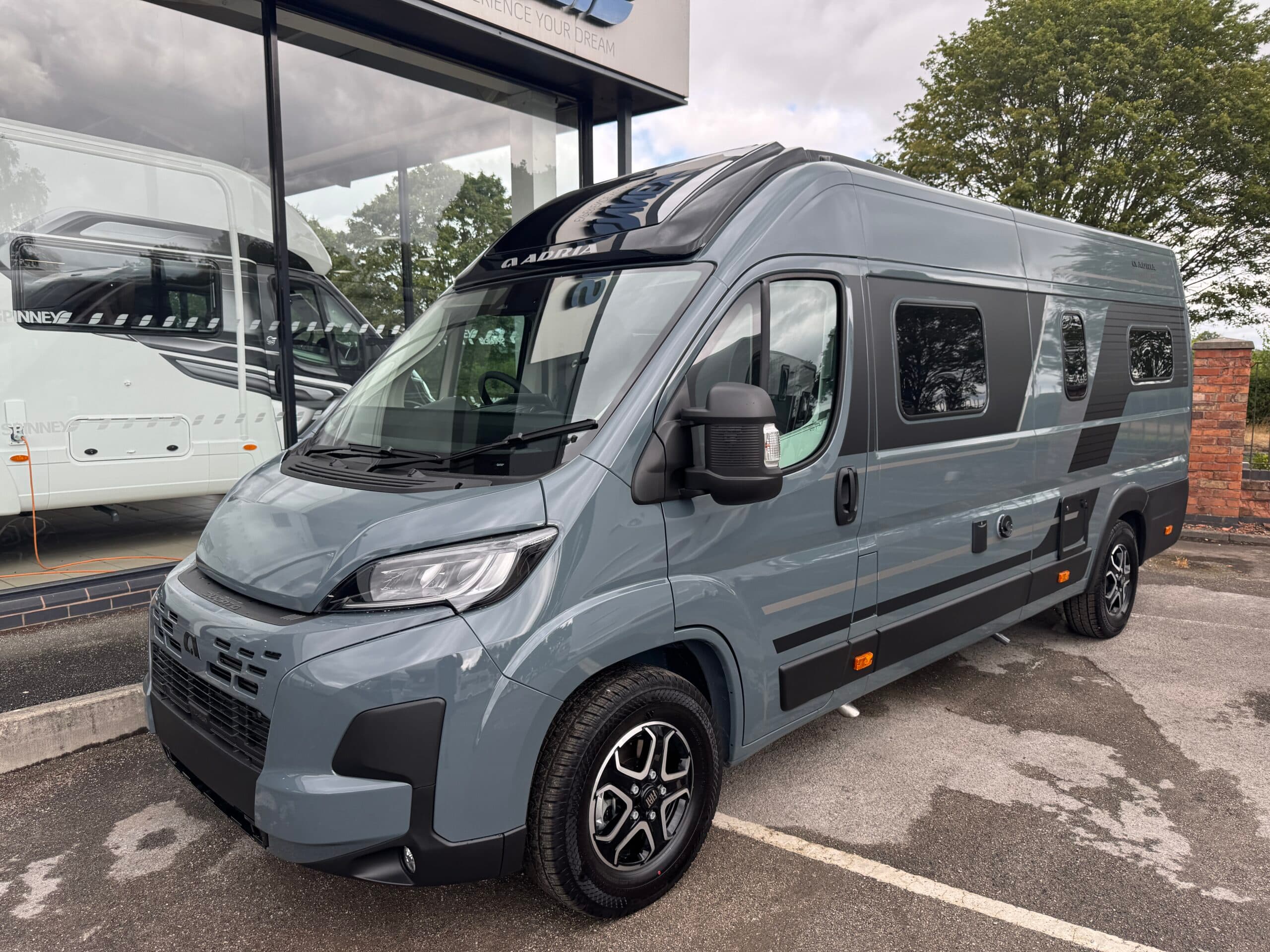 Adria Twin Supreme 640 SLB — Adria Twin Supreme 640 SLB