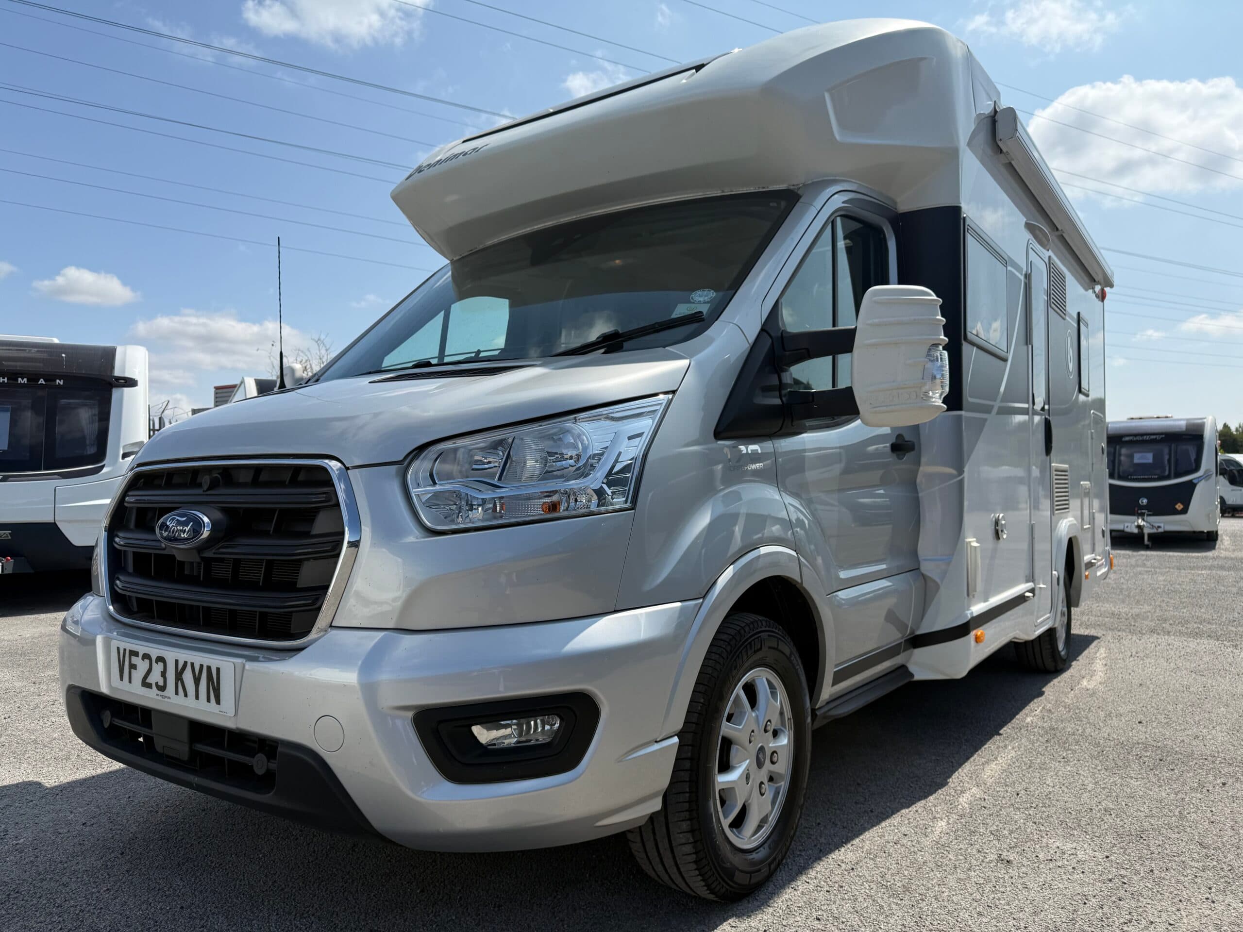 Benimar Tessoro T483 — Benimar Tessoro T483