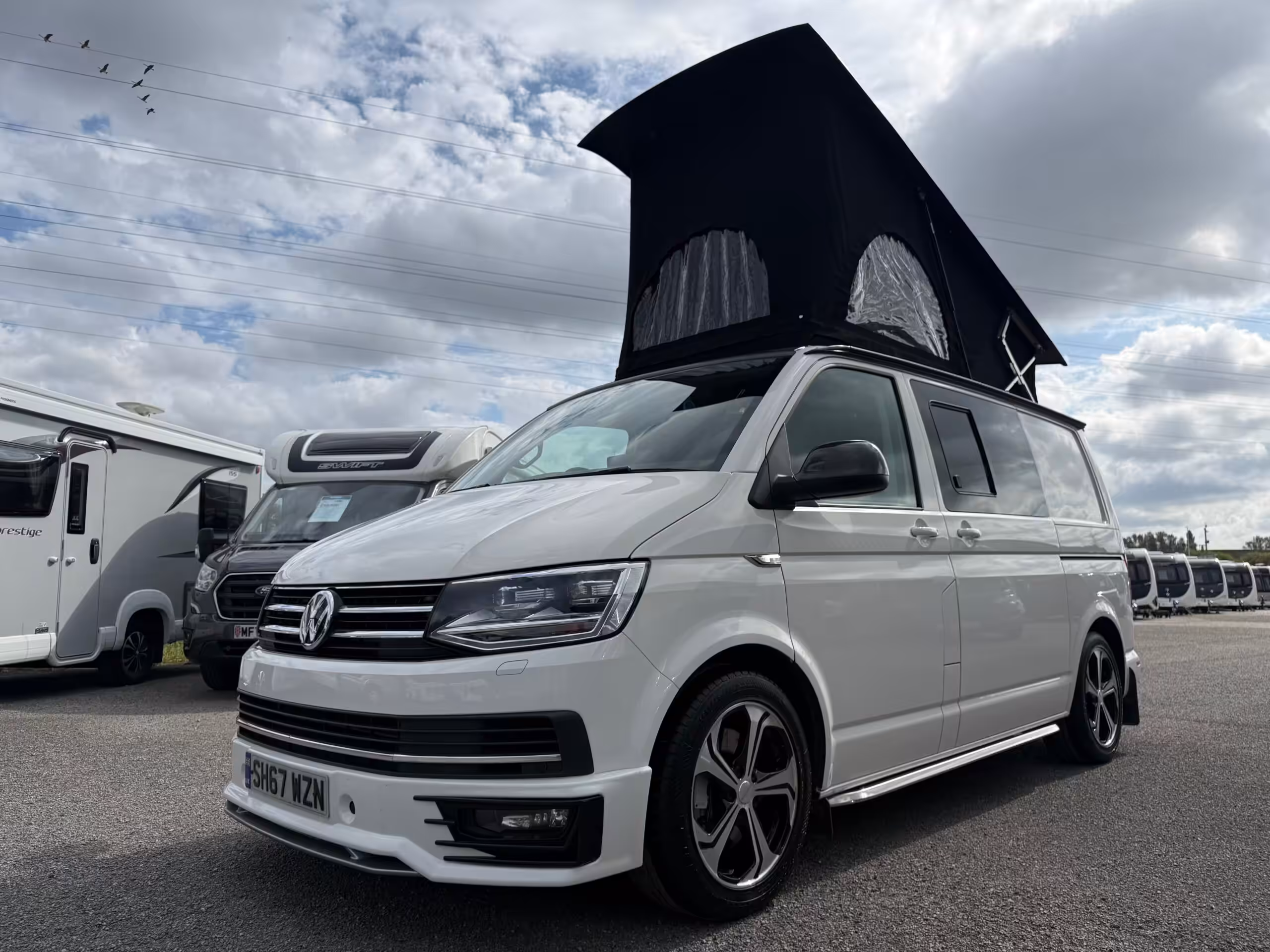 Volkswagen Transporter Camper — Volkswagen Transporter Camper