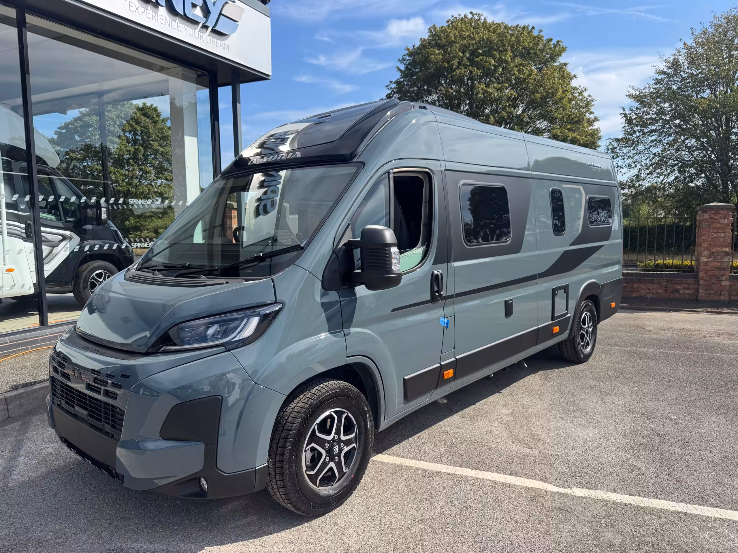 Adria Twin Supreme 640 SGX — Adria Twin Supreme 640 SGX