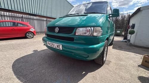Vw T4 Caravelle Twin Sliding Doors Full Width Bed Camper Van — Volkswagen T4