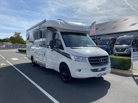 Carthago Chic C-Line T4.9 LE — Carthago Chic C-Line T4.9 LE